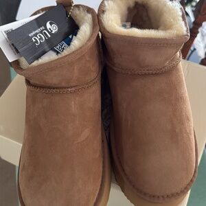 Ultra Mini Platform UGG boots in Chestnut